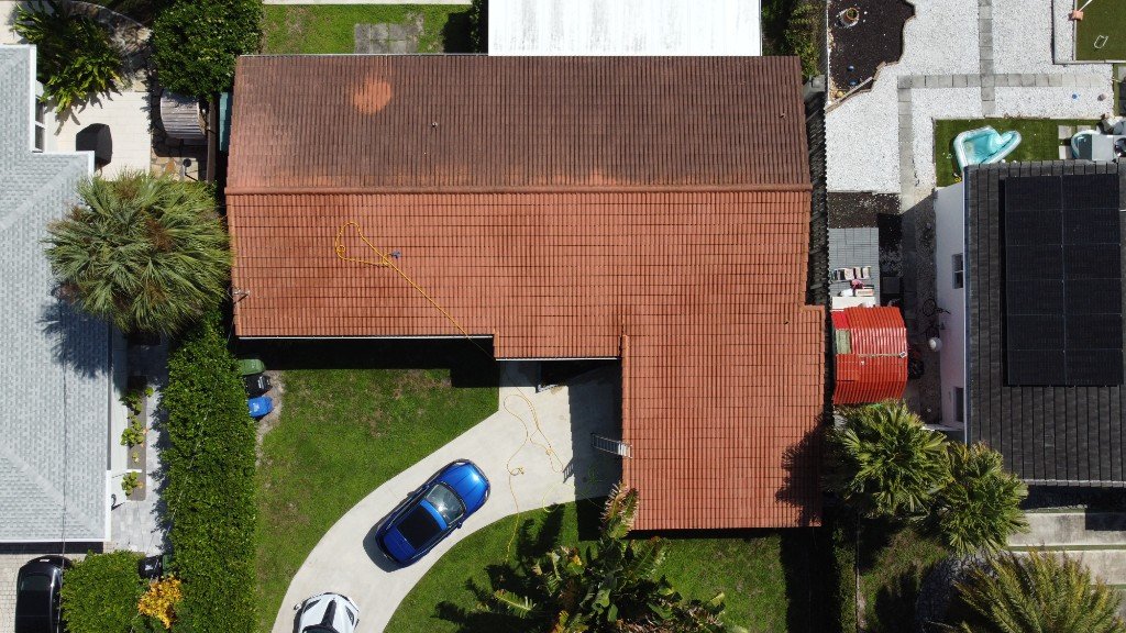 Roof Washing